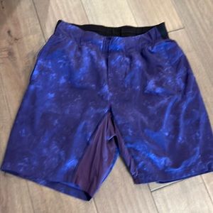 Lululemon Men’s shorts 7” size M